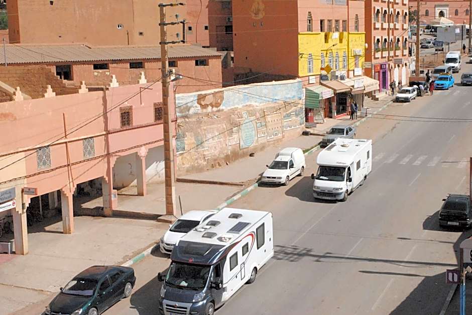 Auberge Restaurant Rooftop Tamazirt