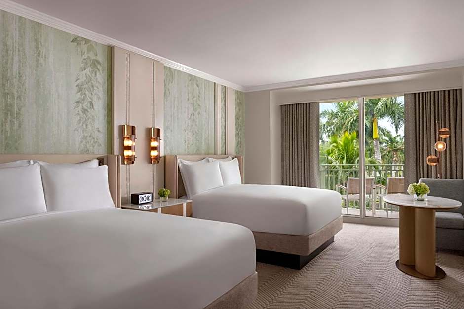 The Ritz-Carlton Naples, Tiburón