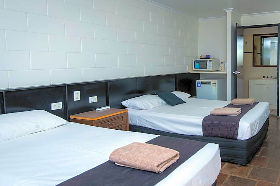 Longreach Most Central Motel