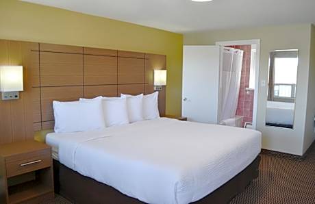 King Room - Non-Smoking