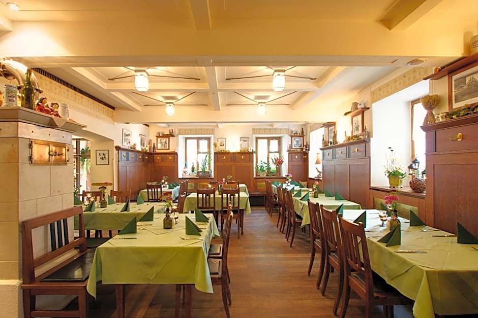 Sperber Bräu - 3-Sterne-Superior Hotel mit Gasthof und eigener Brauerei - kein Ruhetag