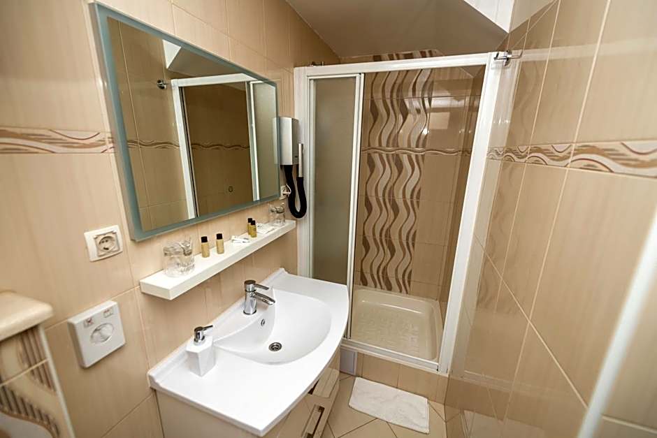 Deluxe Collection Hotel Kastel - Depadanse
