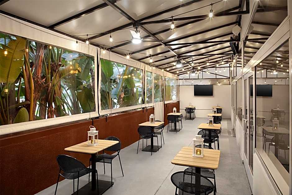 DoubleTree by Hilton LAX - El Segundo