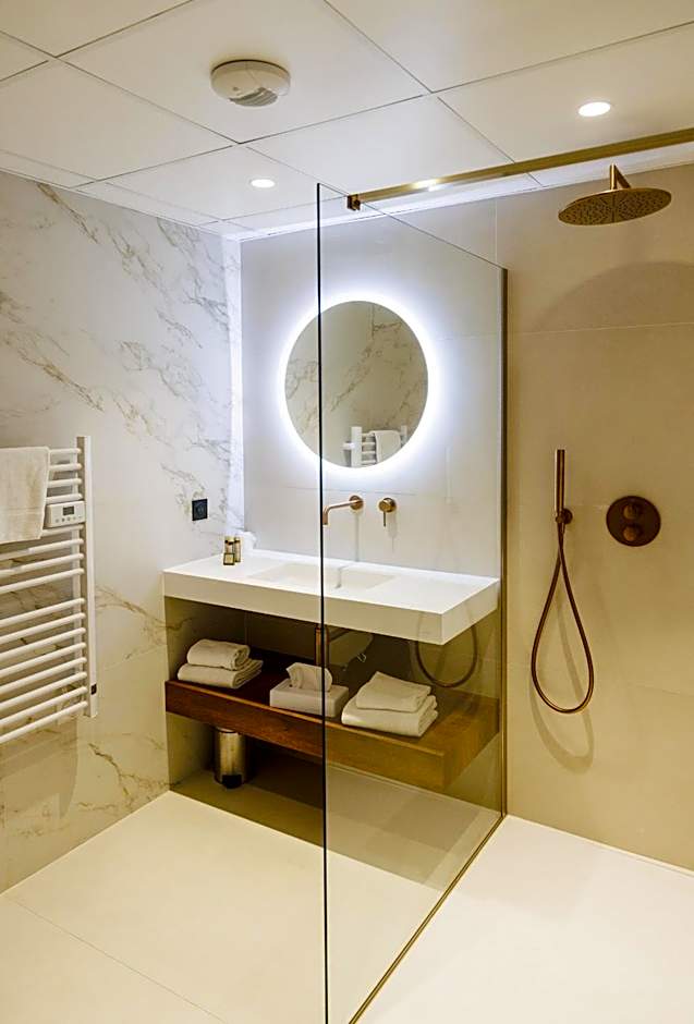 Hôtel Spa Restaurant La Madrague