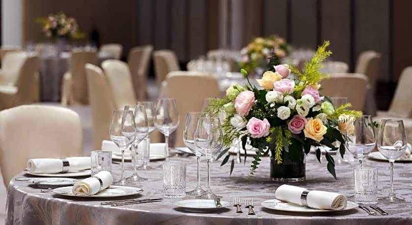 Sheraton Hong Kong Hotel & Towers