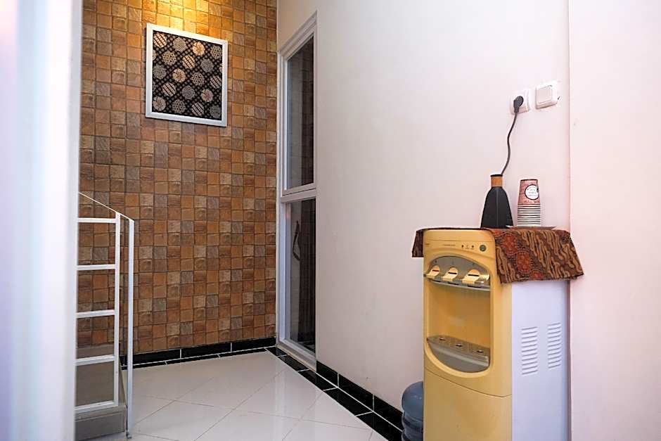 RedDoorz Syariah near Alun Alun Temanggung