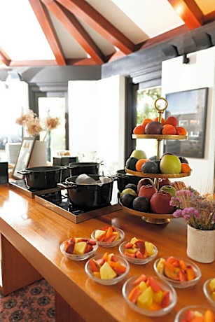 2 Twin Beds Pool View Club Access