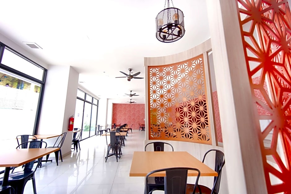 Phoenix Hotel Karon Beach