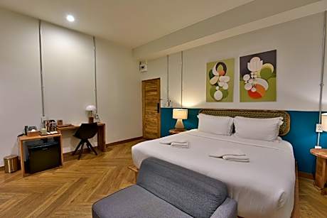 Holy Deluxe Plus Room