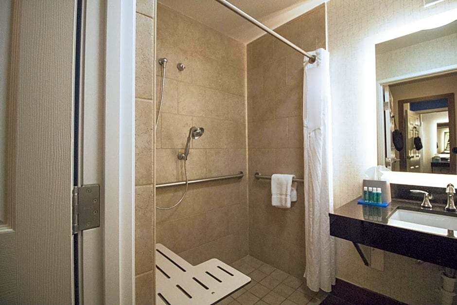 Holiday Inn Express Hotel & Suites Columbia I-26 @ Harbison Blvd By IHG