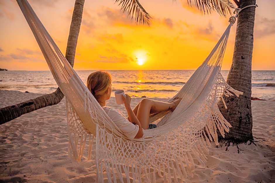 Petit Lafitte Beach Front Hotel & Bungalows