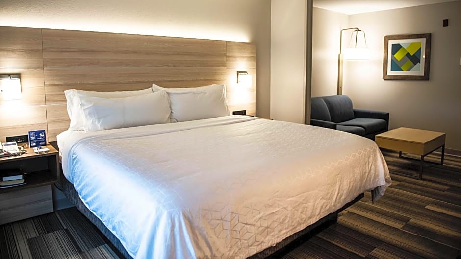 Holiday Inn Express Hotel & Suites Sedalia By IHG