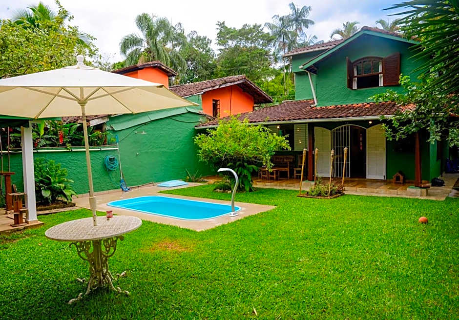 Casa Completa c Piscina e 500m da Praia -3 Quartos