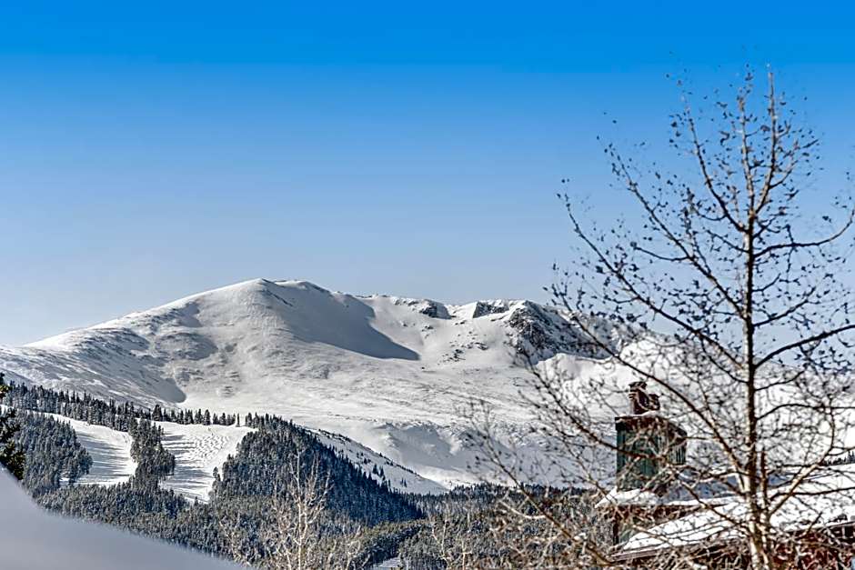 River Mountain Lodge