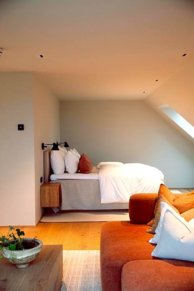 Photo 1 of 5 of Suite, Sea View