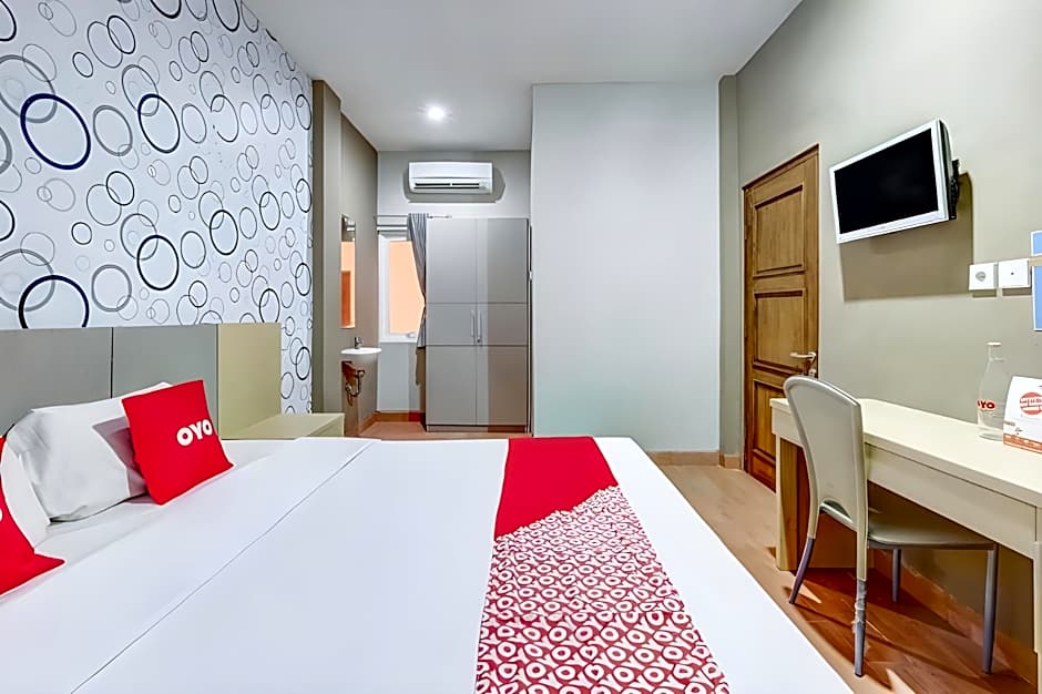 OYO Flagship Tembok Batu Residence