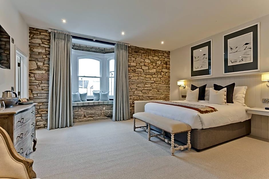 Tithe Barn - Self Check In Hotel