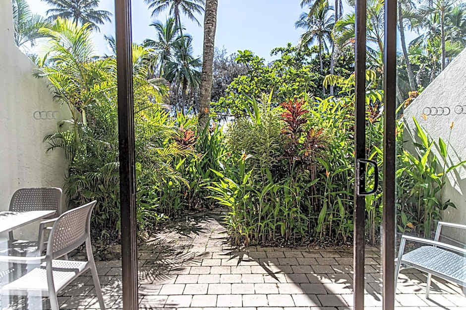 Beachfront Terraces with Onsite Reception & Check In