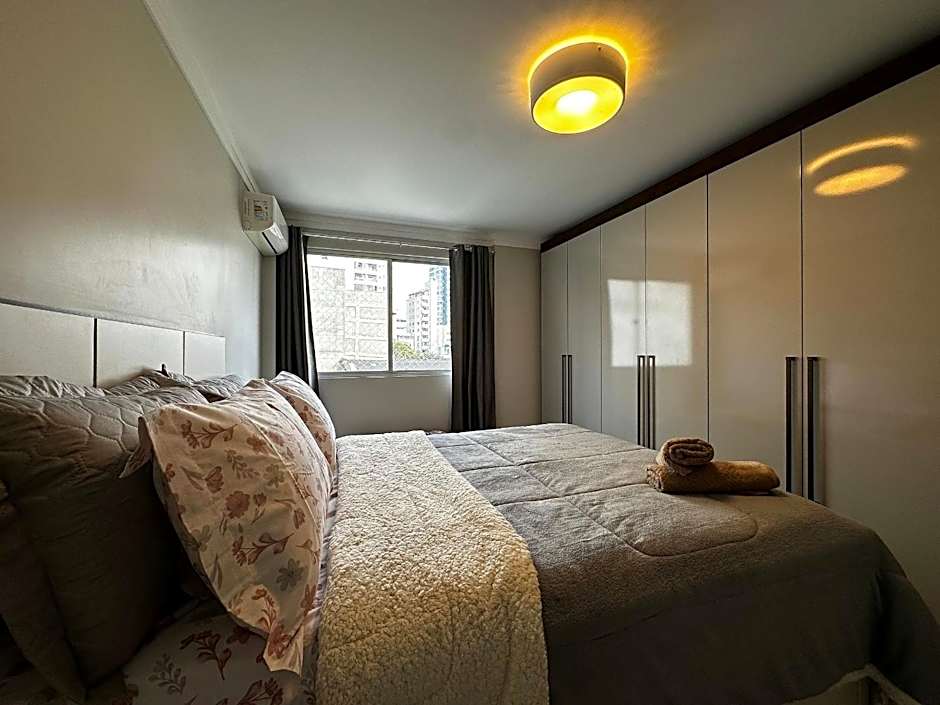 SC01 - 1 Quarto| Centro| Reformado e Completo