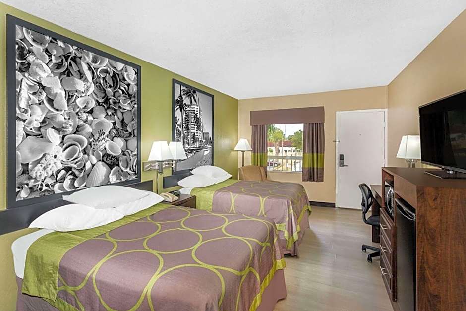 Super 8 by Wyndham Sarasota Near Siesta Key