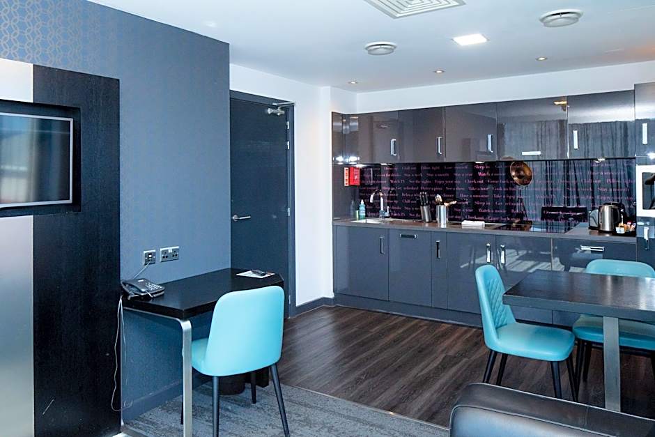 Aparthotel Roomzzz Nottingham City