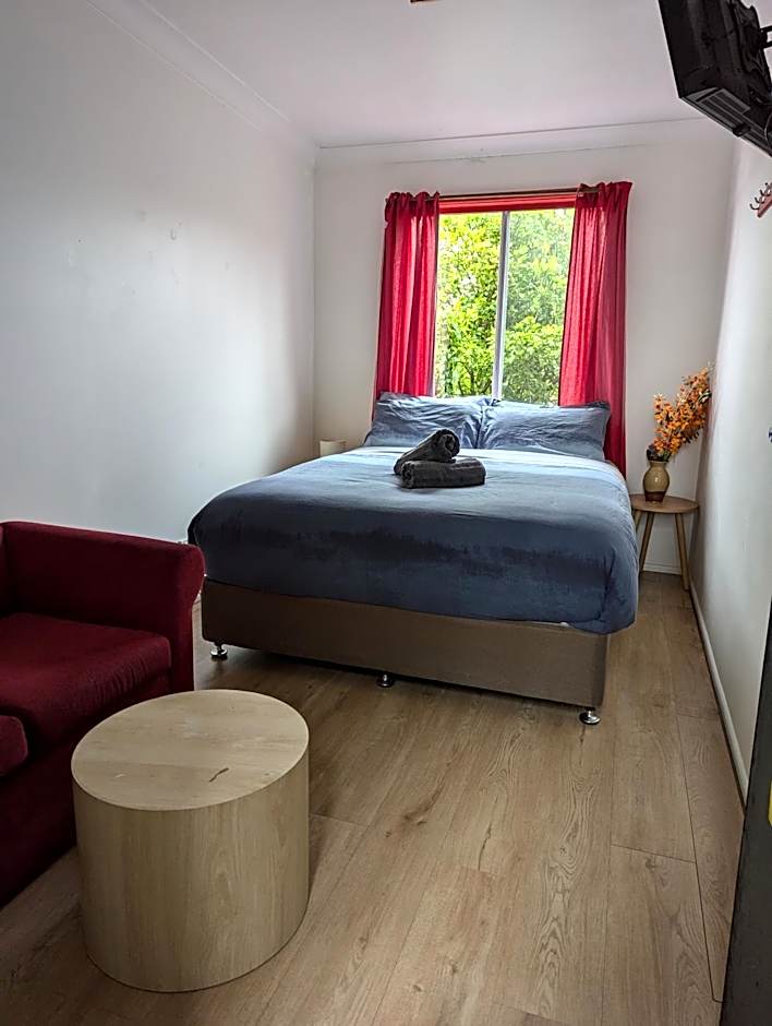 Beachside Backpackers