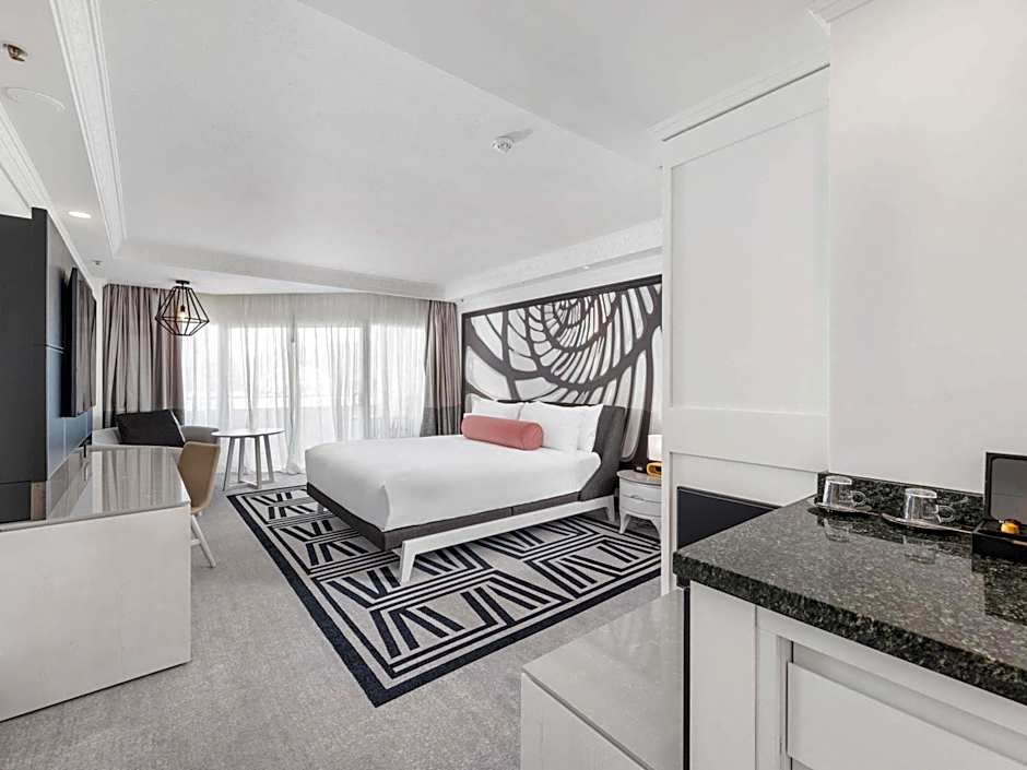 Pullman Cairns International