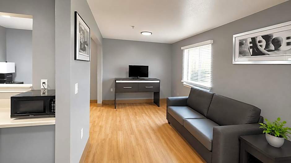 Welcome Suites Hazelwood Extended Stay Hotel