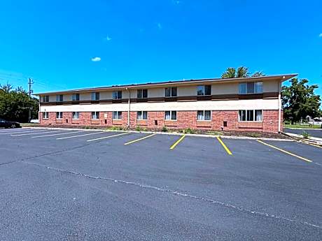 Super 8 by Wyndham Whitewater WI