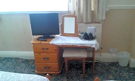 Twin Room with Bathroom