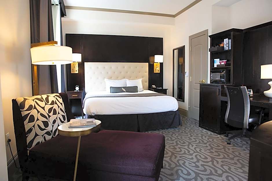 Hotel Blackhawk, Autograph Collection by Marriott