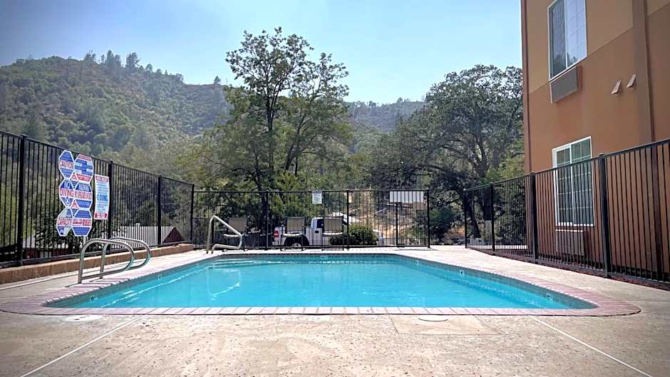 The Monarch Inn in Mariposa