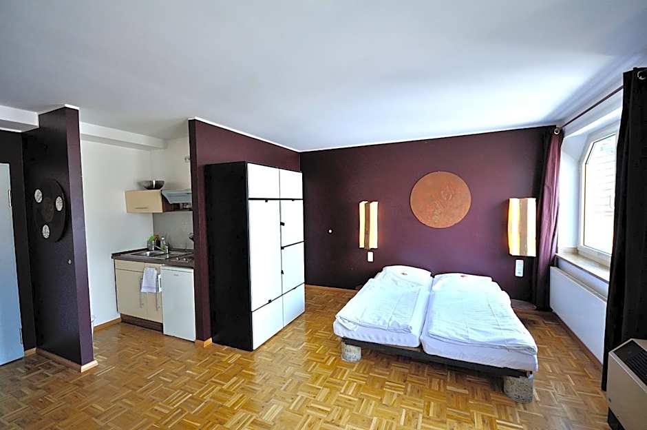 Five Elements Hostel