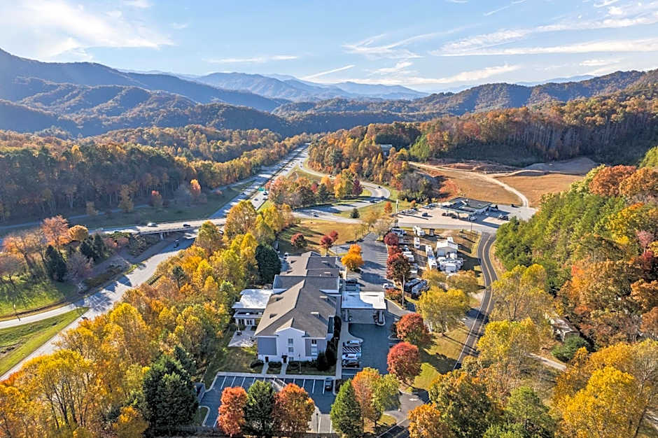 Holiday Inn Express & Suites Sylva - Western Carolina Area By IHG