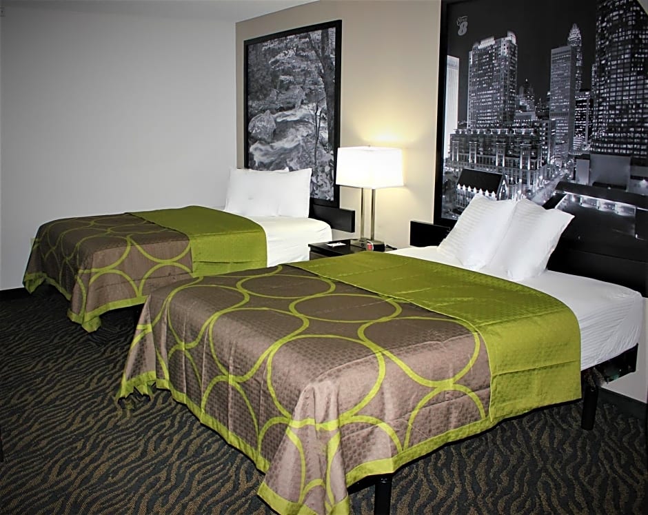 Super 8 by Wyndham High Point/Greensboro