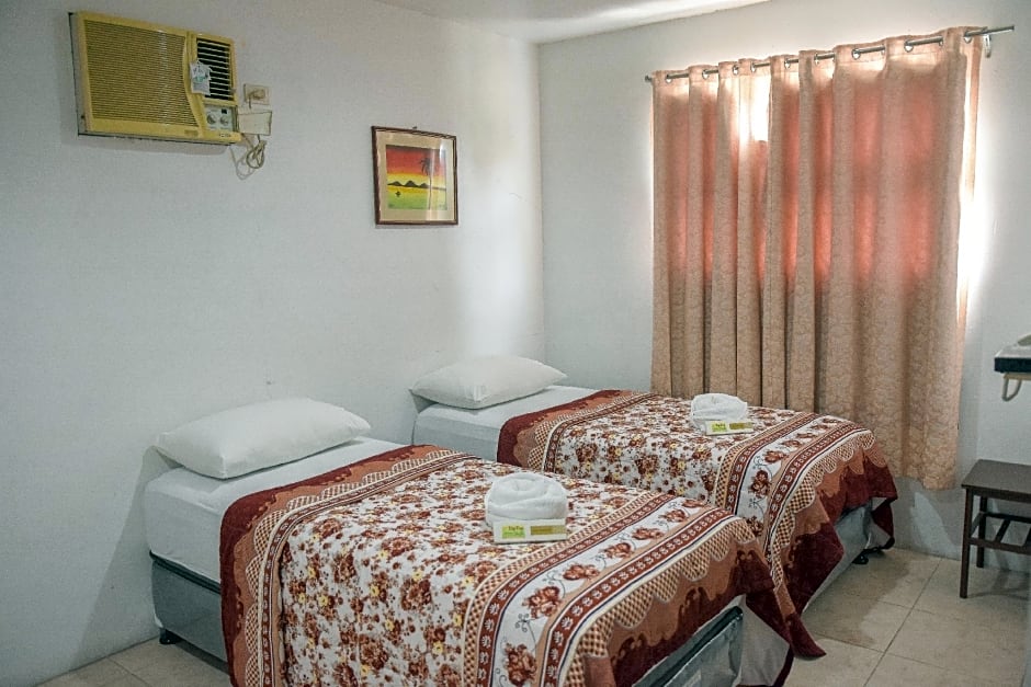 Tiptop Tower Suite Inn