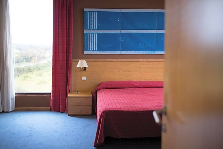 Puerta de Santillana