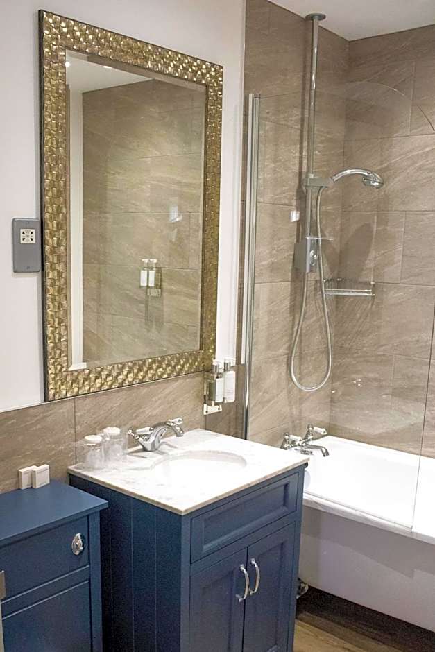 The Christopher Hotel Bar and Grill