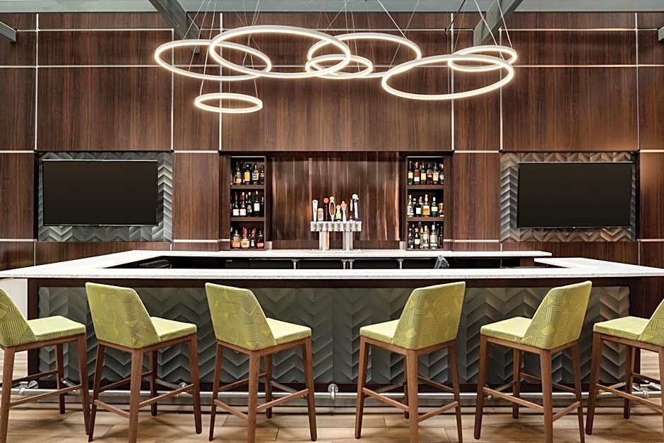 Embassy Suites By Hilton Hotel Indianapolis-Downtown