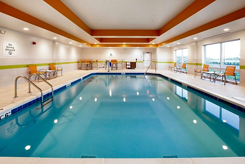 Holiday Inn Express & Suites Indianapolis NE - Noblesville By IHG