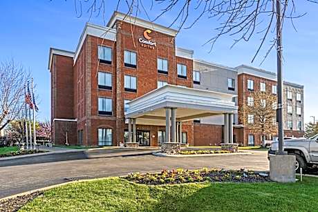 Comfort Suites Murfreesboro Shopping District