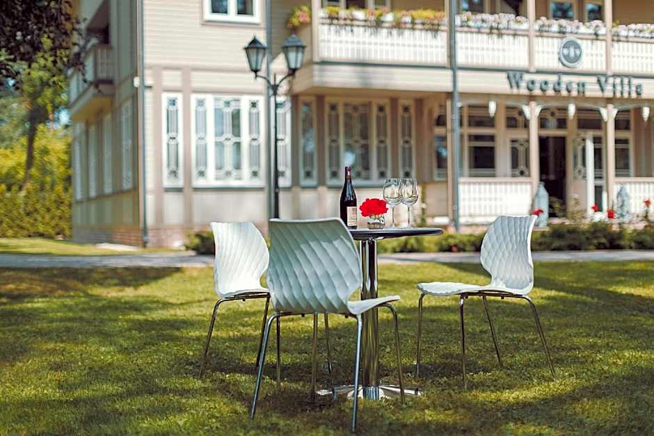 Wooden Villa APARTMENTS