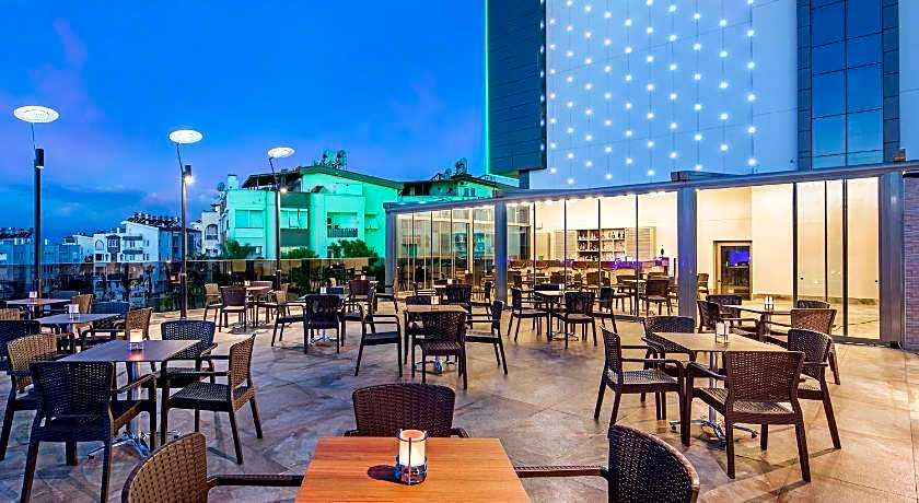 Holiday Inn Antalya - Lara By IHG