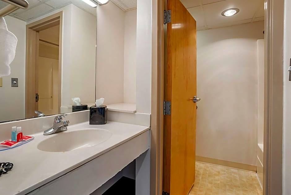 Econo Lodge Inn & Suites Rehoboth Beach