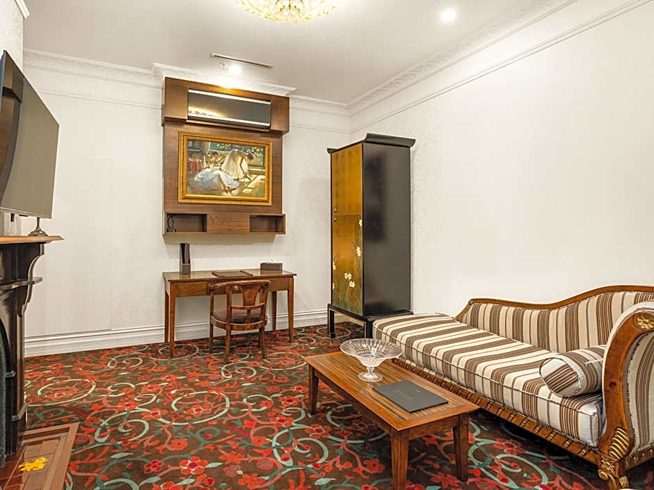 The Terrace Hotel