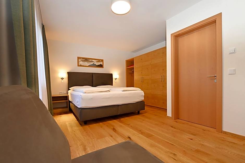 Gasthaus & Pension Alphorn