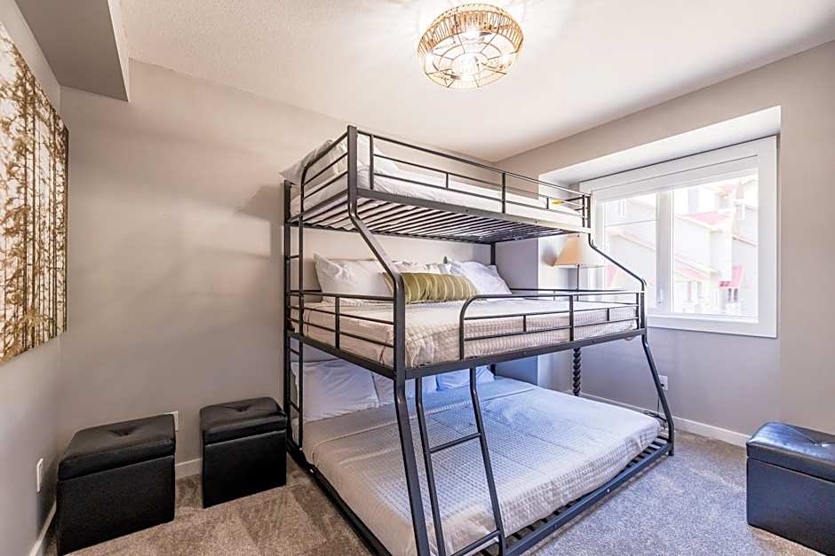 Stone Creek Chalets by Fernie Central Reservations