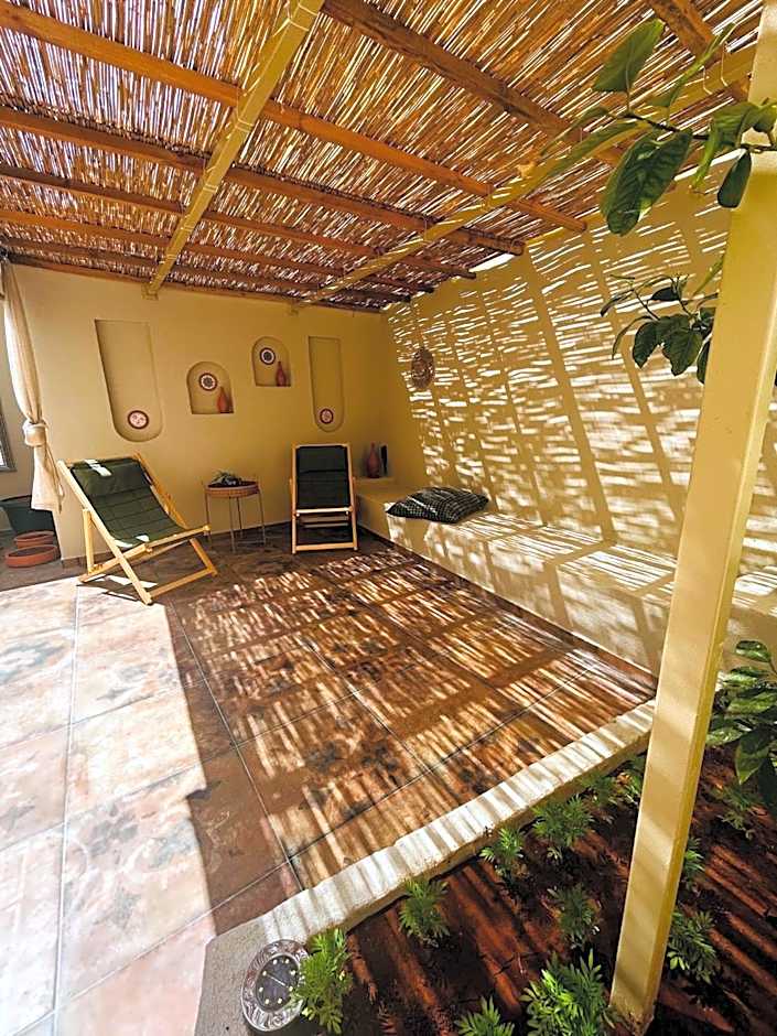 The Easy Rooms Terrace