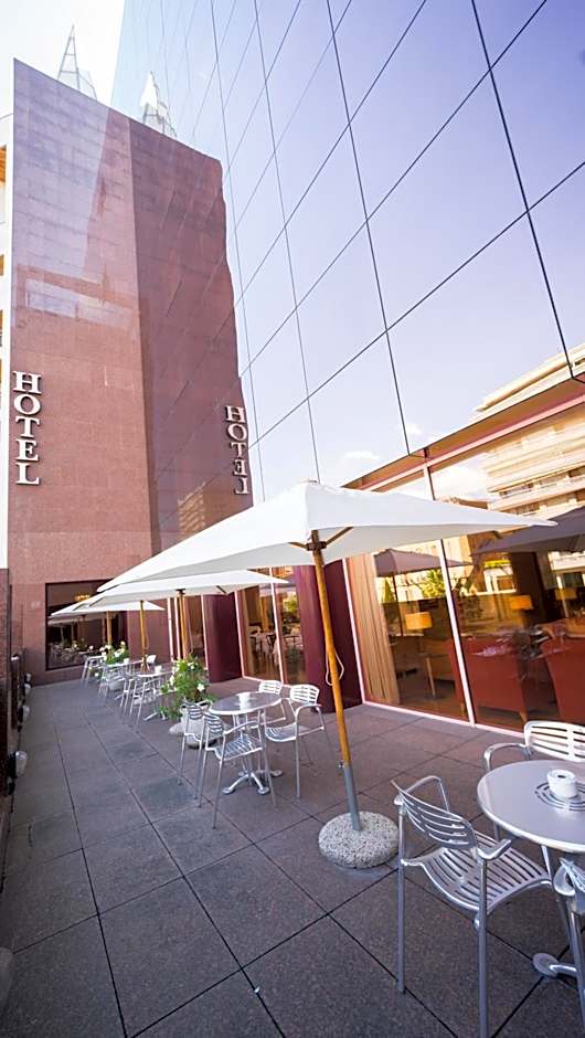 Mercure Carlton Rioja