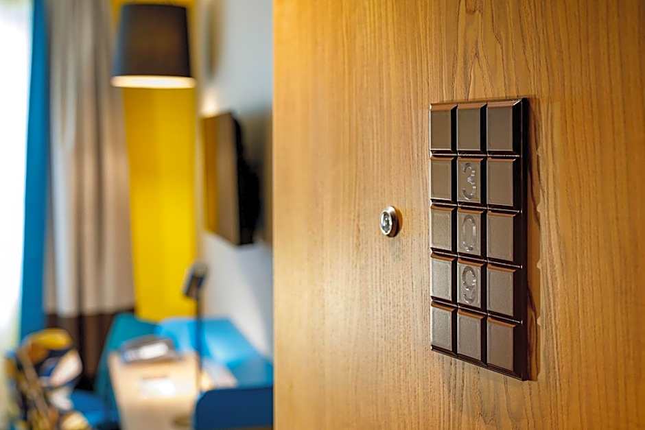 Zurich Swiss Chocolate by Fassbind